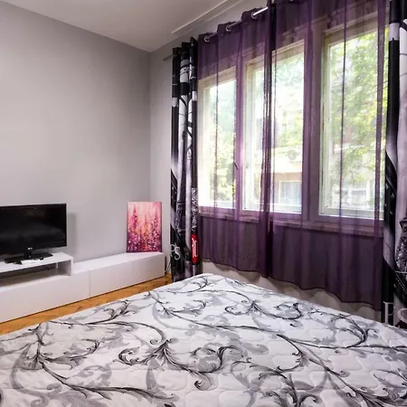 Appartamento Reni's Apartment-with Private Parking In Center *